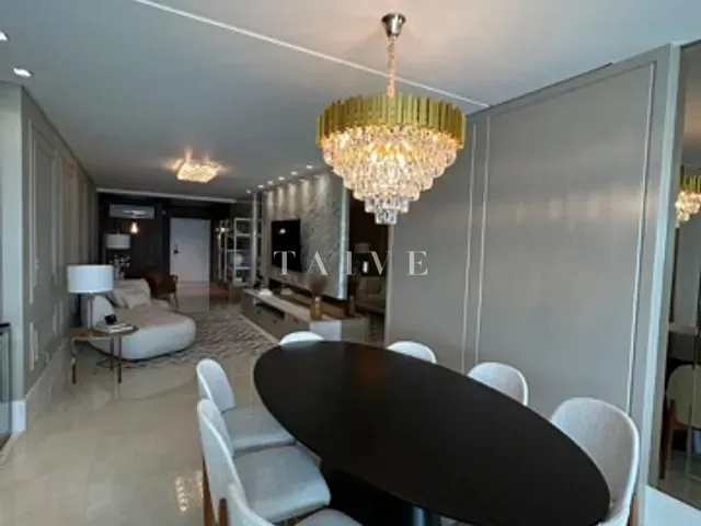 Apartamento 4 quartos e 5 banheiros, à venda, no bairro meia praia em Itapema