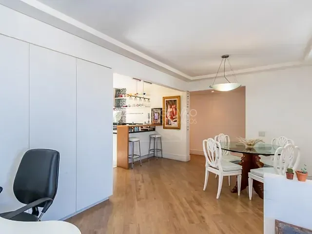 Apartamento com 115m² 3 quartos e 3 banheiros, à venda, no bairro Cabral em Curitiba