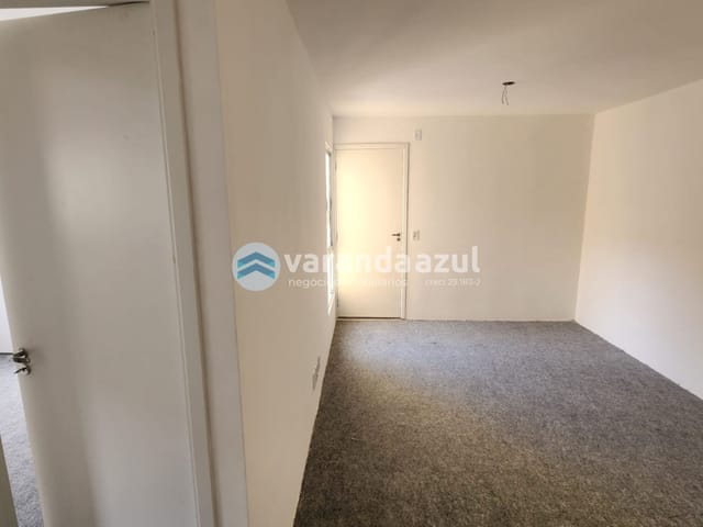 Apartamento 2 quartos e 1 banheiro, para alugar, no bairro Jardim Marica em Mogi das Cruzes