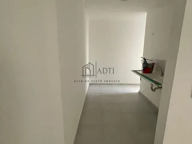 Apartamento 2 quartos e 1 banheiro, para alugar, no bairro Jardim Marica em Mogi das Cruzes