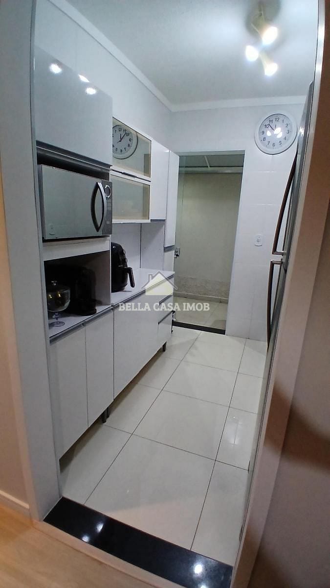 Apartamento à venda com 2 quartos, 67m² - Foto 15