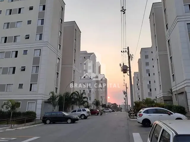Apartamento 2 quartos e 1 banheiro, para alugar, no bairro Jardim São Carlos em Sorocaba