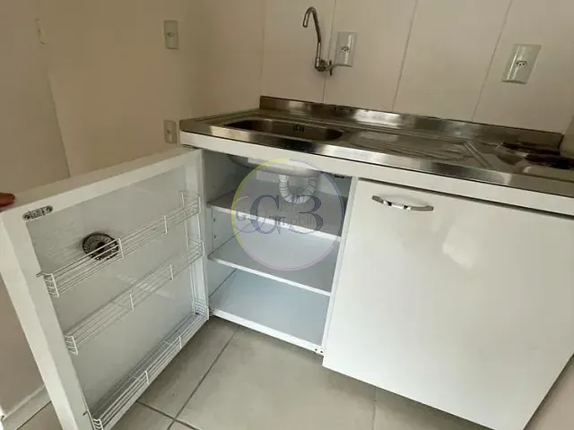 Apartamento 1 quarto e 1 banheiro, para alugar, no bairro Centro em Pelotas