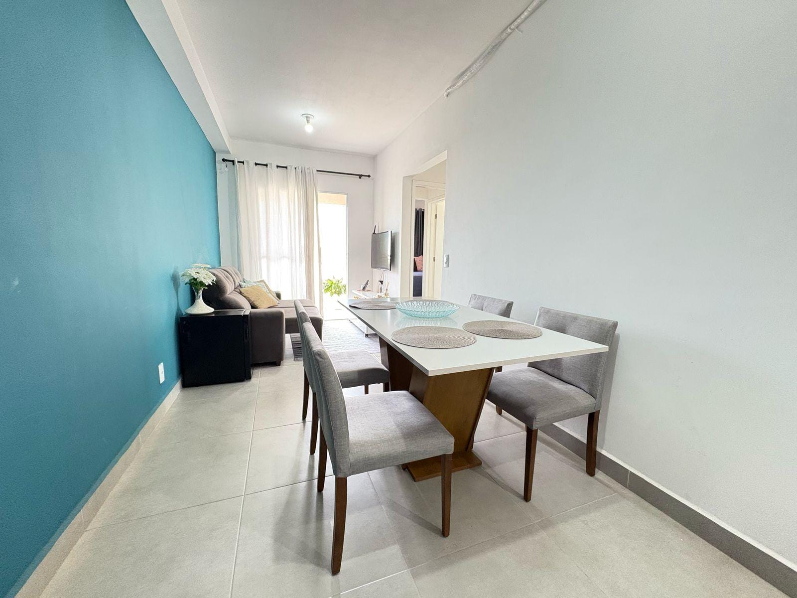 Apartamento à venda com 2 quartos, 57m² - Foto 1