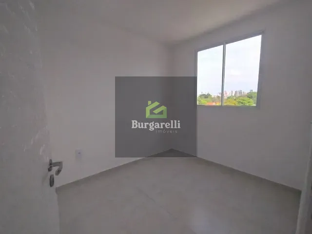 Apartamento 2 quartos e 1 banheiro, para alugar, no bairro Residencial Nova Era em Lavras
