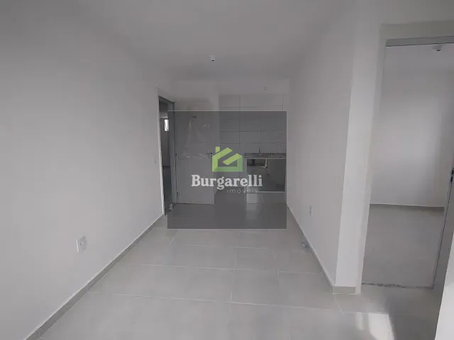 Apartamento 2 quartos e 1 banheiro, para alugar, no bairro Residencial Nova Era em Lavras