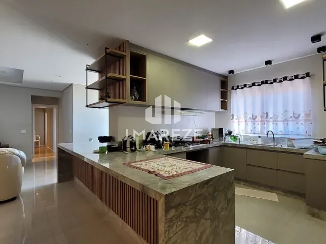 Apartamento com 209m² 3 quartos e 3 banheiros, à venda, no bairro Vila Feliz em Apucarana