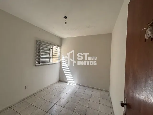 Apartamento com 50m² 3 quartos e 1 banheiro, à venda, no bairro Vila São João em Andradas