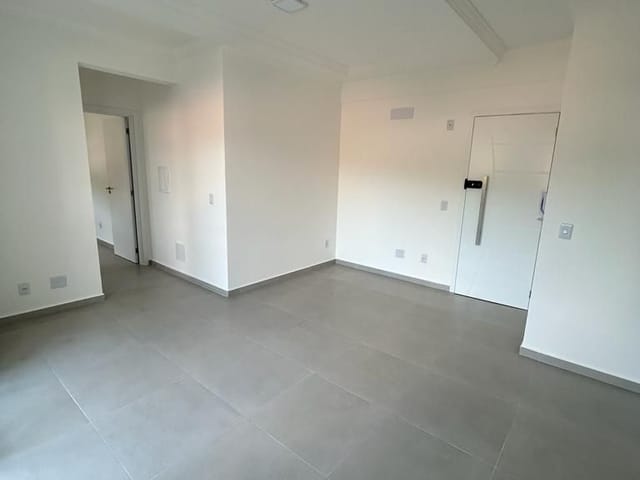 Apartamento com 55m² 1 quarto e 1 banheiro, para alugar, no bairro Ingleses do Rio Vermelho em Florianópolis
