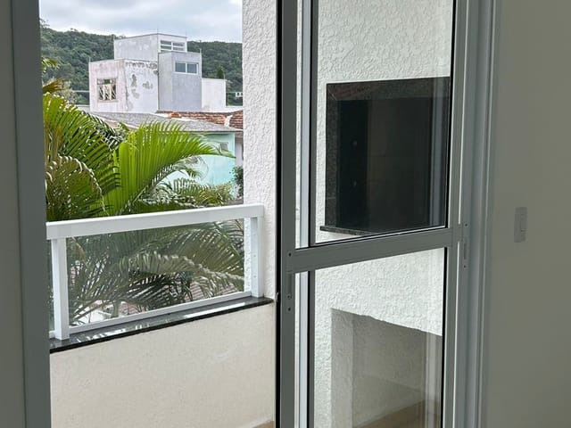 Apartamento com 55m² 1 quarto e 1 banheiro, para alugar, no bairro Ingleses do Rio Vermelho em Florianópolis
