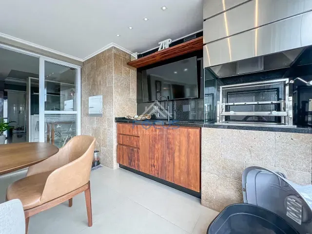 Apartamento com 216m² 3 quartos e 5 banheiros, à venda, no bairro Jardim São Bento em Jundiaí