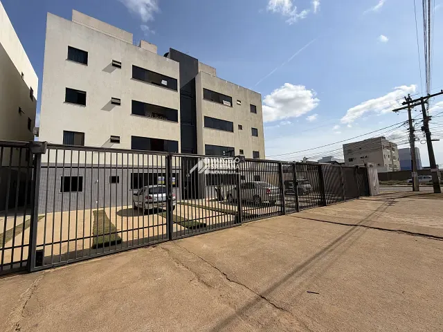 Apartamento 3 quartos e 1 banheiro, à venda ou para alugar, no bairro Boa Vista em Vitória da Conquista