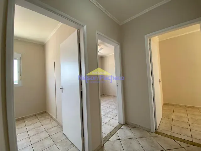 Apartamento 3 quartos e 1 banheiro, à venda ou para alugar, no bairro Centro em Capivari