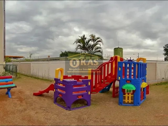 Apartamento 2 quartos e 1 banheiro, à venda, no bairro Vila Urupês em Suzano