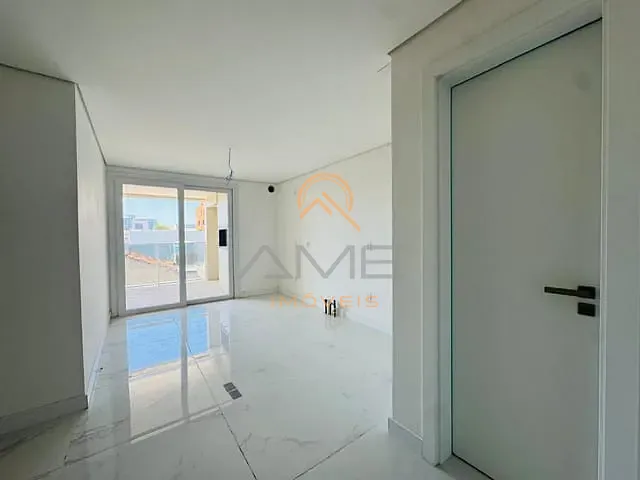 Apartamento 3 quartos e 2 banheiros, à venda ou para alugar, no bairro Centro em Pelotas