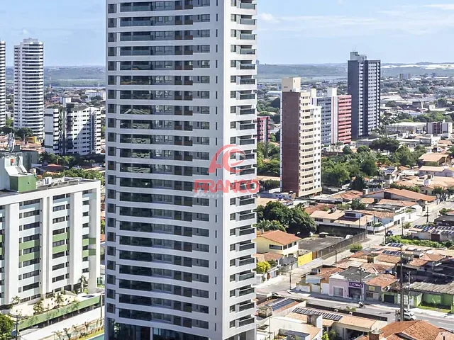 Apartamento 4 quartos e 5 banheiros, à venda, no bairro Lagoa Nova em Natal