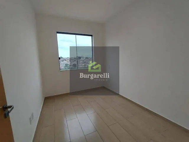 Apartamento 3 quartos e 2 banheiros, para alugar, no bairro Residencial Sant'ana I em Lavras