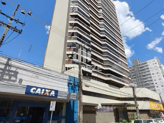 Apartamento com 533m² 4 quartos e 6 banheiros, à venda, no bairro Centro em Apucarana