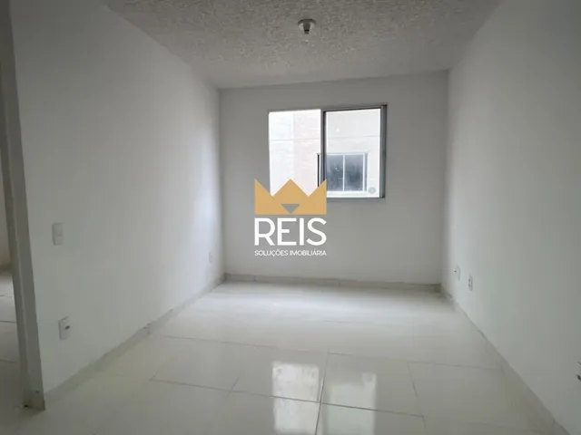 Apartamento 2 quartos e 1 banheiro, à venda, no bairro Guaratiba em Rio de Janeiro