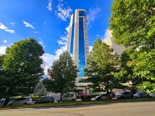 Apartamento com 372m² 4 quartos e 6 banheiros, à venda, no bairro Mossunguê em Curitiba