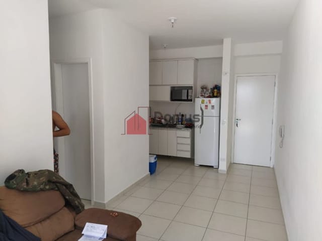 Apartamento à venda, no bairro Vila São Geraldo em Taubaté