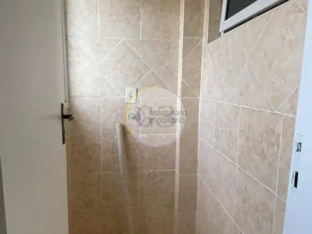 Apartamento 2 quartos e 1 banheiro, para alugar, no bairro Centro em Pelotas