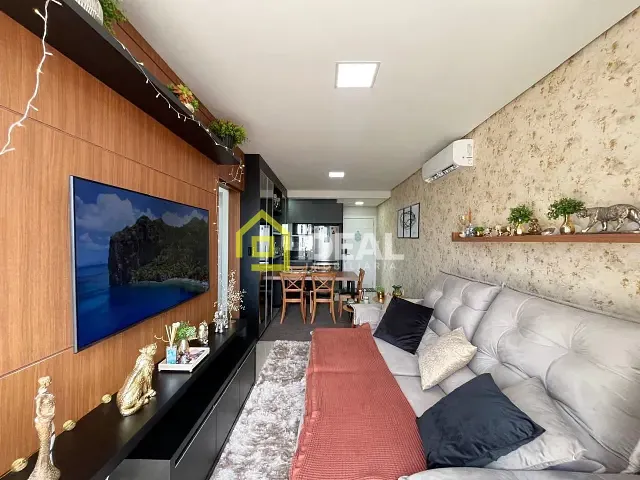 Apartamento com 55m² 2 quartos e 1 banheiro, à venda, no bairro Parque de Exposições em Concórdia