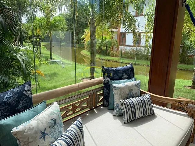 Apartamento com 80m² 2 quartos e 2 banheiros, à venda, no bairro Praia do Forte em Praia do Forte