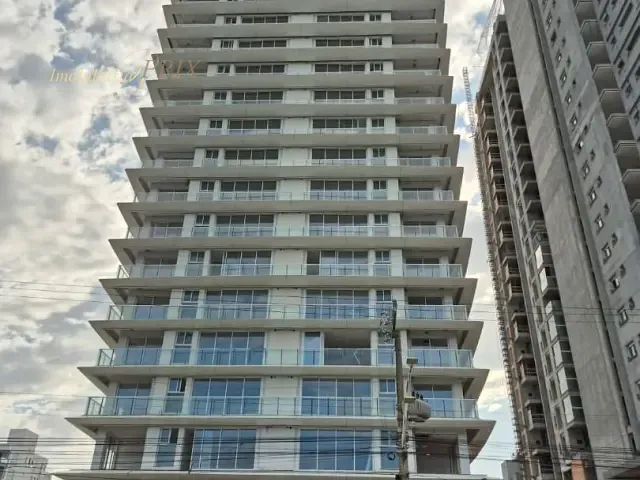 Apartamento com 196m² 3 quartos e 4 banheiros, à venda, no bairro Itacolomi em Balneário Piçarras
