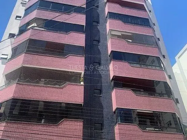 Apartamento com 131m² 3 quartos e 3 banheiros, à venda, no bairro Centro em Balneário Camboriú