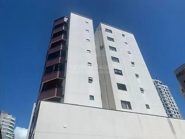 Apartamento com 131m² 3 quartos e 3 banheiros, à venda, no bairro Centro em Balneário Camboriú