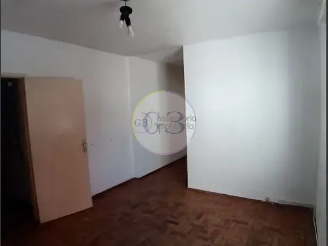 Apartamento 3 quartos e 1 banheiro, para alugar, no bairro Centro em Pelotas