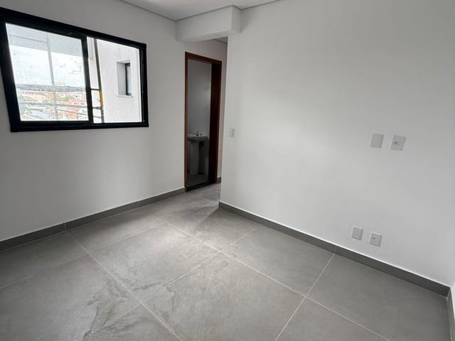 Apartamento 2 quartos e 2 banheiros, à venda, no bairro Parque Oratório em Santo André