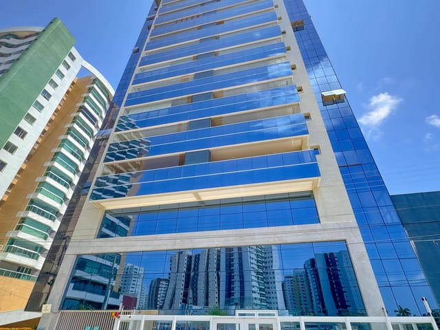 Apartamento 4 quartos e 5 banheiros, à venda, no bairro Jardins em Aracaju