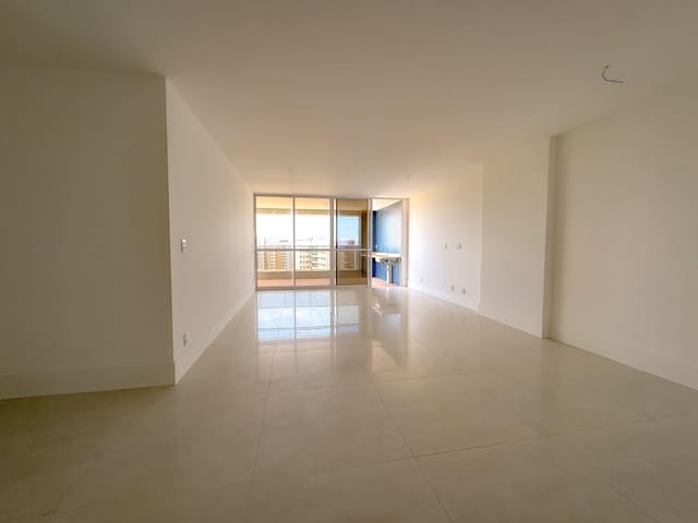 Apartamento 4 quartos e 5 banheiros, à venda, no bairro Jardins em Aracaju