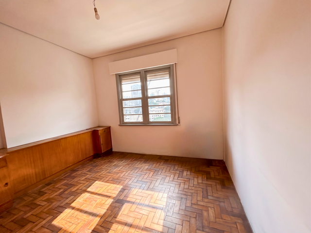 Apartamento 3 quartos e 2 banheiros, para alugar, no bairro Liberdade em São Paulo