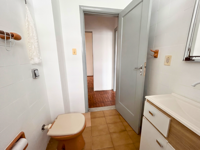 Apartamento 3 quartos e 2 banheiros, para alugar, no bairro Liberdade em São Paulo