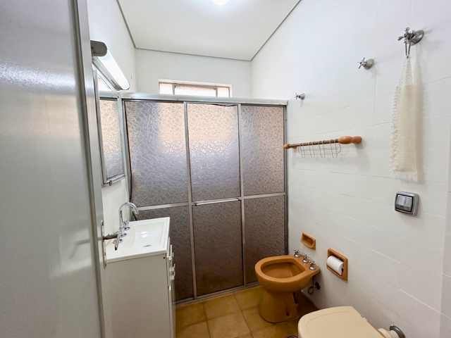 Apartamento 3 quartos e 2 banheiros, para alugar, no bairro Liberdade em São Paulo