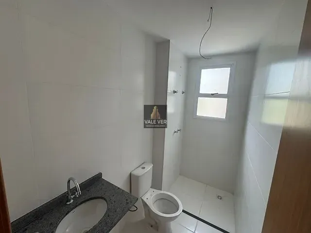 Apartamento 2 quartos e 1 banheiro, à venda, no bairro Condomínio Residencial Colinas do Paratehy em São José dos Campos