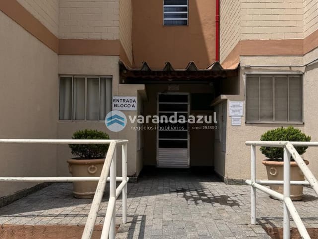 Apartamento 2 quartos e 1 banheiro, à venda, no bairro Vila Perracini em Poá