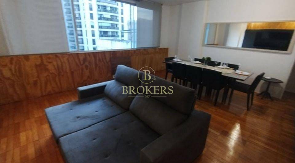 Apartamento à venda, Rua prudente de Morais - Ipanema. Sala, 3 quartos sendo 1 suíte, copa cozinha, 1 vaga na escritura. 130 m².