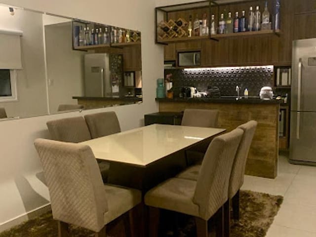 Foto do Apartamento - Apartamento com 2 dormitórios à venda, 75 m² por R$ 335.000,00 - Vila Indiana - Guaratinguetá/SP | Imobiliária Domos