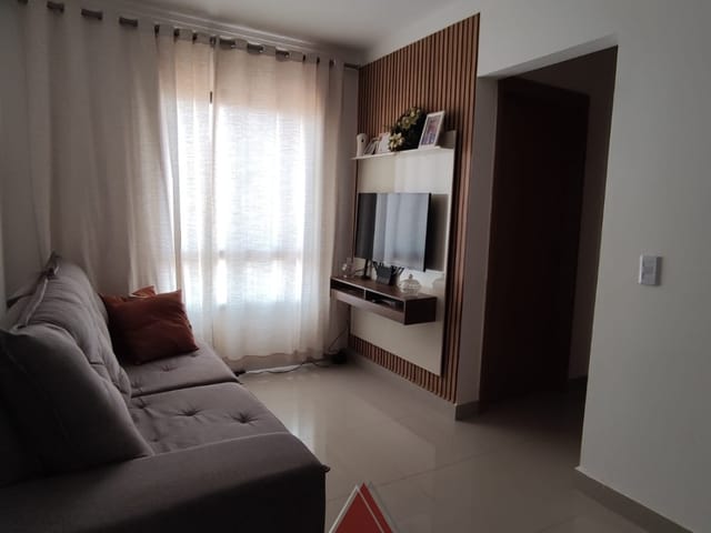 Apartamento 2 quartos e 1 banheiro, à venda, no bairro Vila Nicácio em Franca