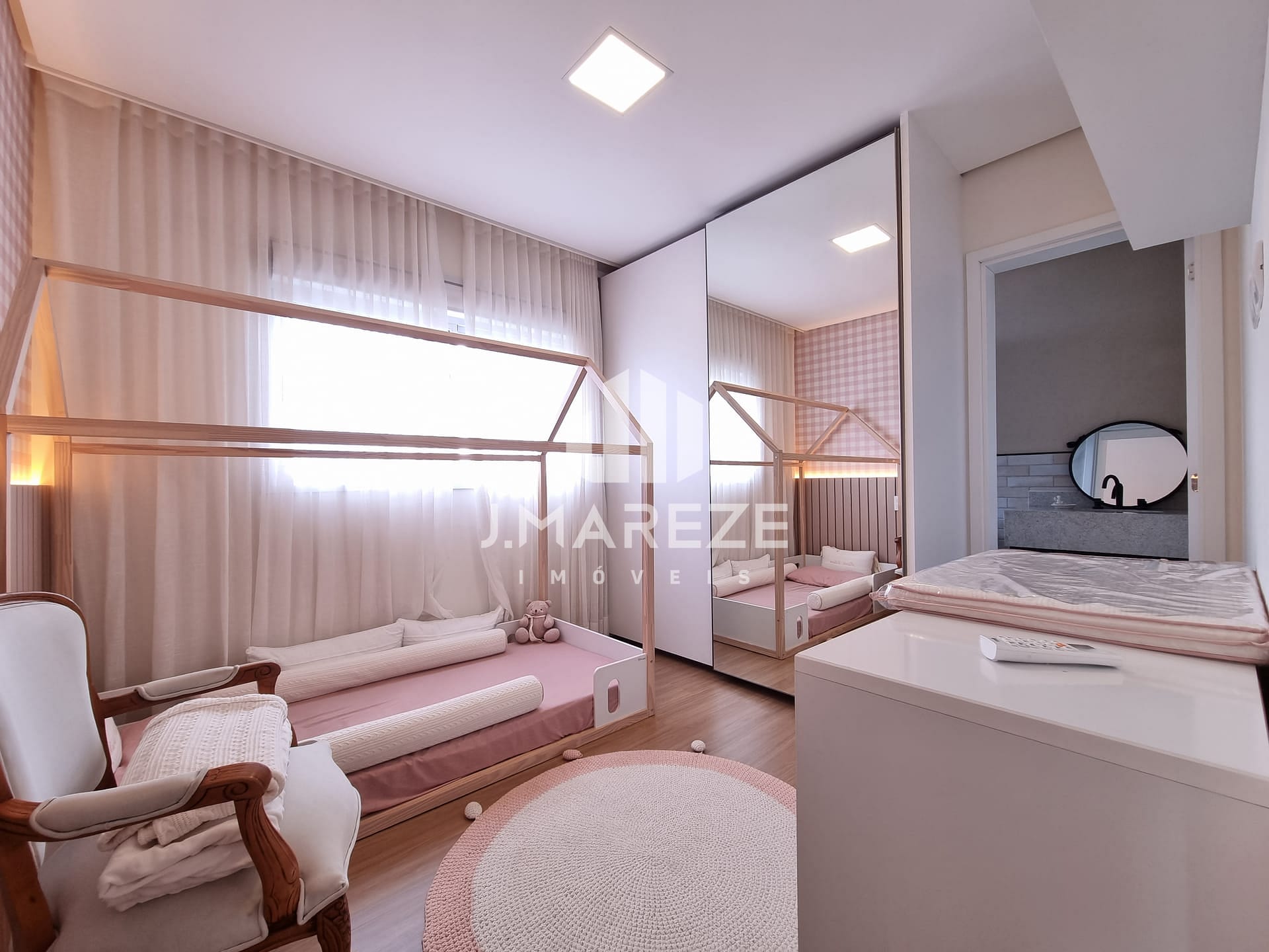 Apartamento à venda com 3 quartos, 145m² - Foto 20