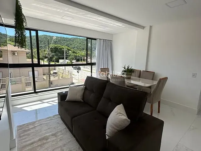 Apartamento com 82m² 2 quartos e 2 banheiros, à venda, no bairro Bombinhas em Bombinhas