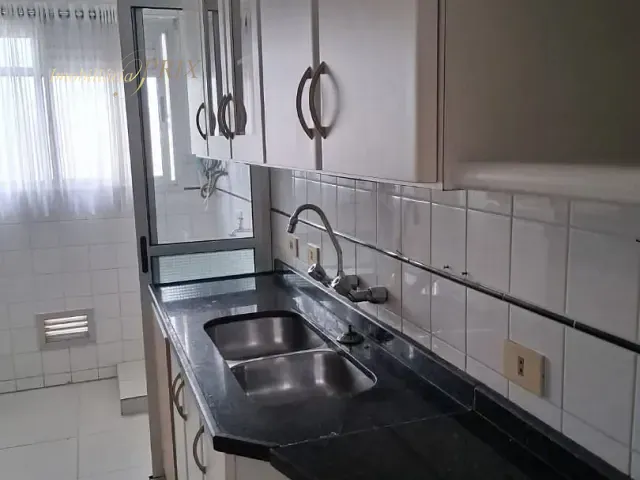 Apartamento com 92m² 3 quartos e 2 banheiros, para alugar, no bairro Cabral em Curitiba