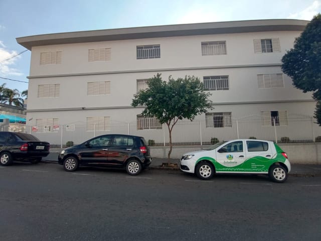 Apartamento com 104m² 3 quartos e 2 banheiros, à venda ou para alugar, no bairro Vila Conrado em São João da Boa Vista