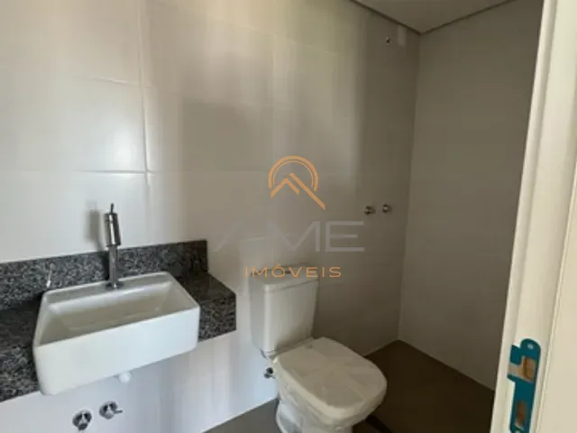 Apartamento com 71m² 3 quartos e 2 banheiros, à venda, no bairro São Gonçalo em Pelotas