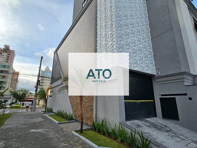 Apartamento com 185m² 3 quartos e 1 banheiro, à venda, no bairro meia praia em Itapema
