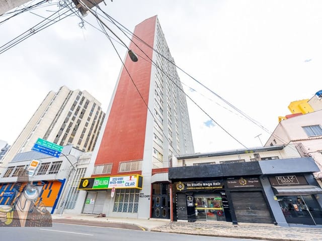 Apartamento 1 quarto e 1 banheiro, à venda, no bairro Centro em Curitiba